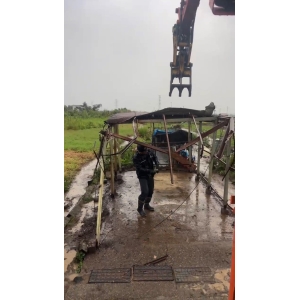 軽量鉄骨解体工事